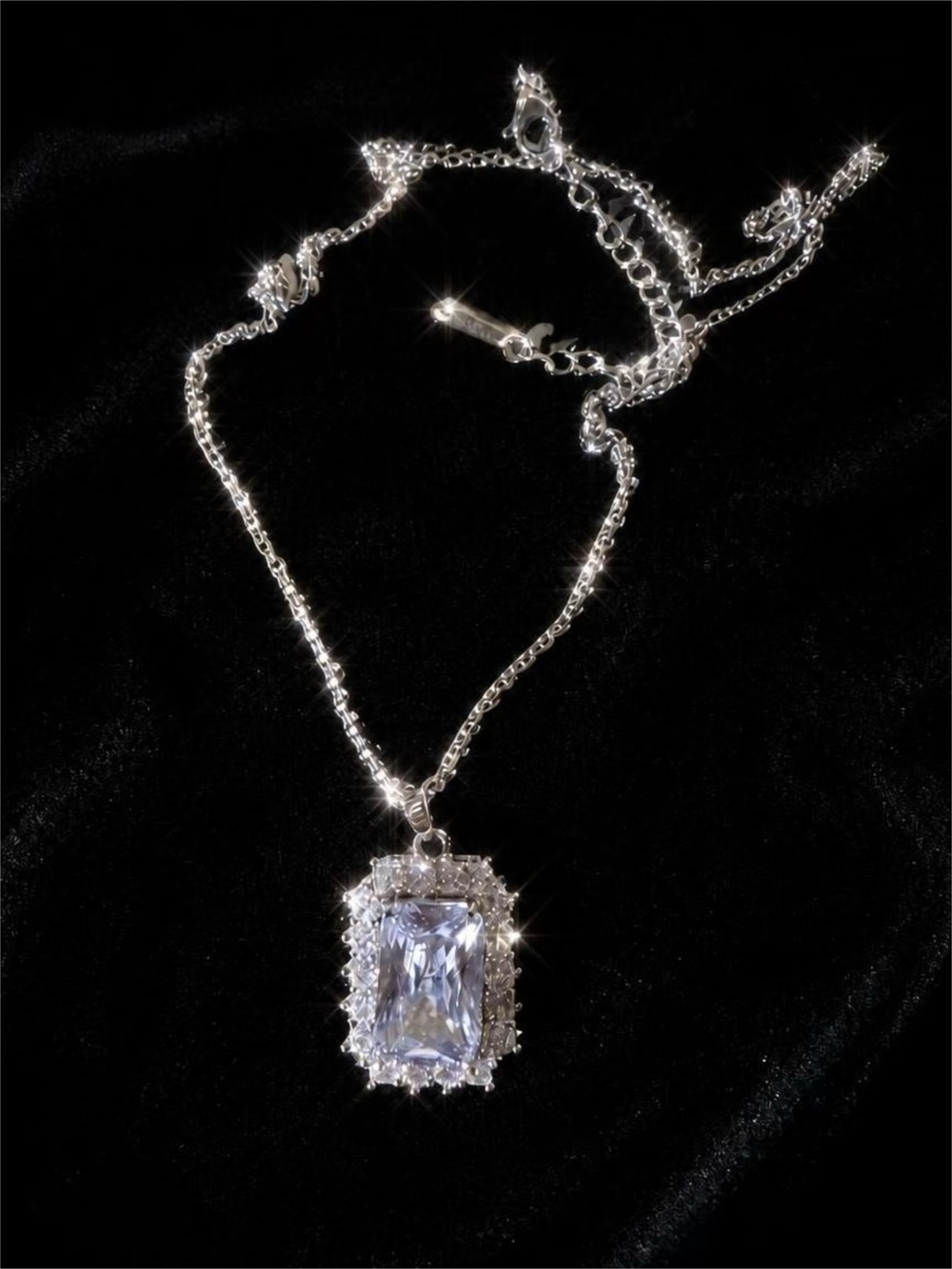 Sparkling Silver Lavender Crystal Pendant Necklace in Stainless Steel